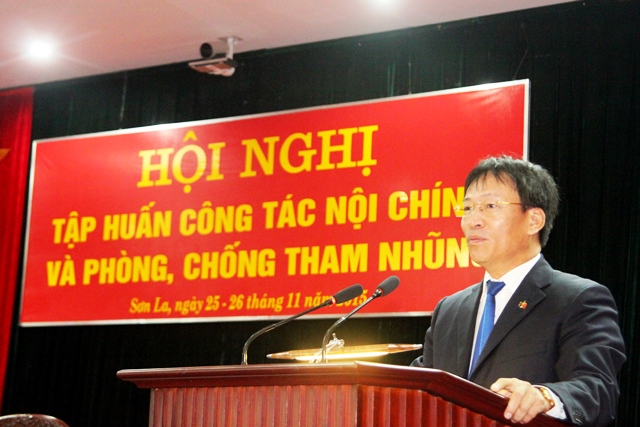 Đồng chí Phạm Anh Tuấn, Phó trưởng Ban Nội chính Trung ương phát biểu tại Hội nghị  