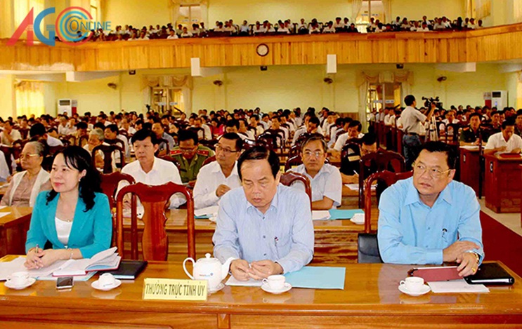 Hội nghị triển khai Nghị quyết Hội nghị Trung ương 12(Khóa XI)