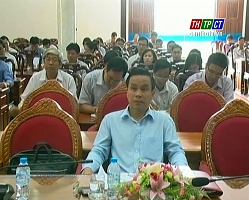 Các đại biểu dự Hội nghị tập huấn công tác nội chính và phòng, chống tham nhũng