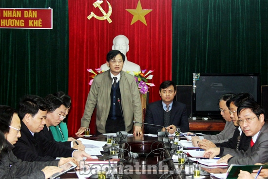 Đồng chí Nguyễn Văn Huyên, Trưởng Ban Nội chính Tỉnh ủy Hà Tĩnh cùng Đoàn công tác của Ban Thường vụ Tỉnh ủy làm việc với Huyện ủy Hương Khê về công tác kiểm tra, giám sát nhằm phòng ngừa tham nhũng