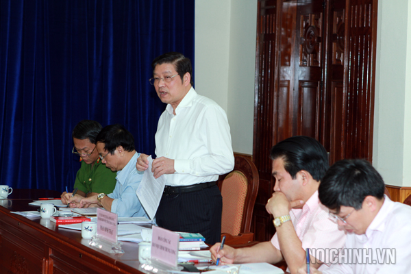 Đồng chí Phan Đình Trạc, Ủy viên Trung ương Đảng, Ủy viên Thường trực Ban Chỉ đạo Trung ương về phòng, chống tham nhũng, Trưởng Ban Nội chính Trung ương phát biểu tại buổi làm việc