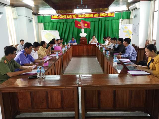 Quang cảnh buổi làm việc