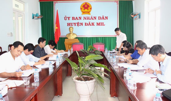 Đoàn công tác Ủy ban Mặt trận Tổ quốc Việt Nam tỉnh Đắk Nông giám sát việc thực hiện chính sách giảm nghèo tại huyện Đắk Mil