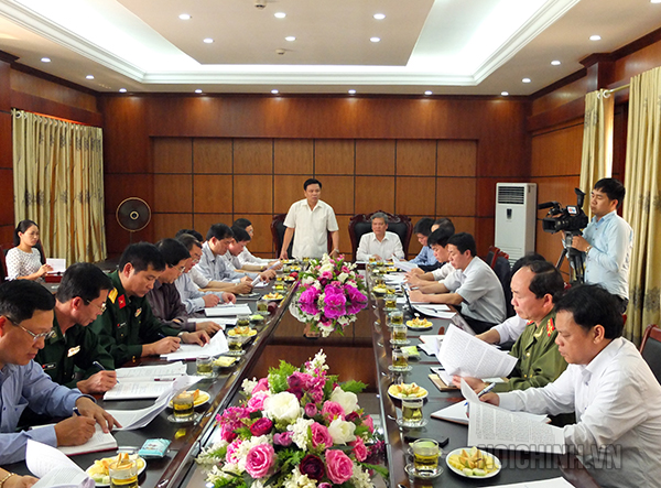 Quang cảnh buổi làm việc