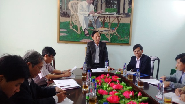 Quang cảnh buổi làm việc