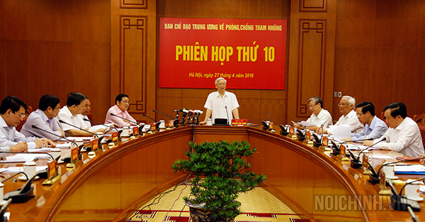 Quang cảnh Phiên họp