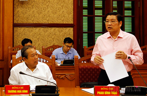 Đồng chí Phan Đình Trạc, Ủy viên Trung ương Đảng, Phó trưởng Ban Chỉ đạo Trung ương về phòng, chống tham nhũng, Trưởng Ban Nội chính Trung ương phát biểu nhận nhiệm vụ
