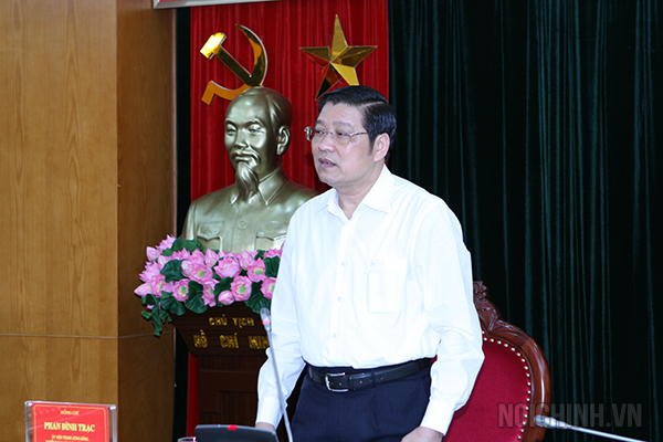 Đồng chí Phan Đình Trạc, Ủy viên Trung ương Đảng, Trưởng Ban Nội chính Trung ương kết luận Hội nghị