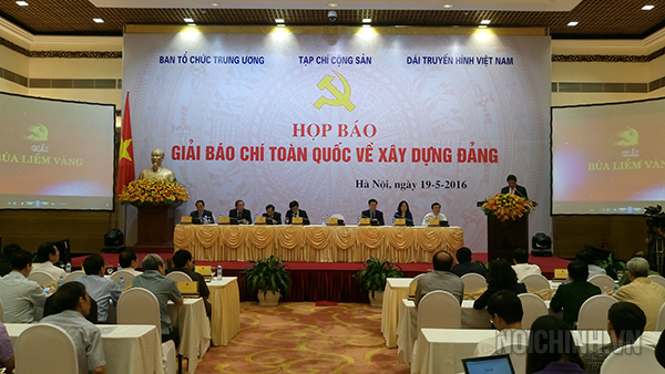 Quang cảnh buổi họp báo