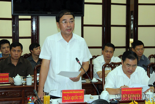 Đồng chí Trần Quốc Tỏ, Ủy viên Trung ương Đảng, Bí thư Tỉnh ủy Thái Nguyên phát biểu tại Hội nghị