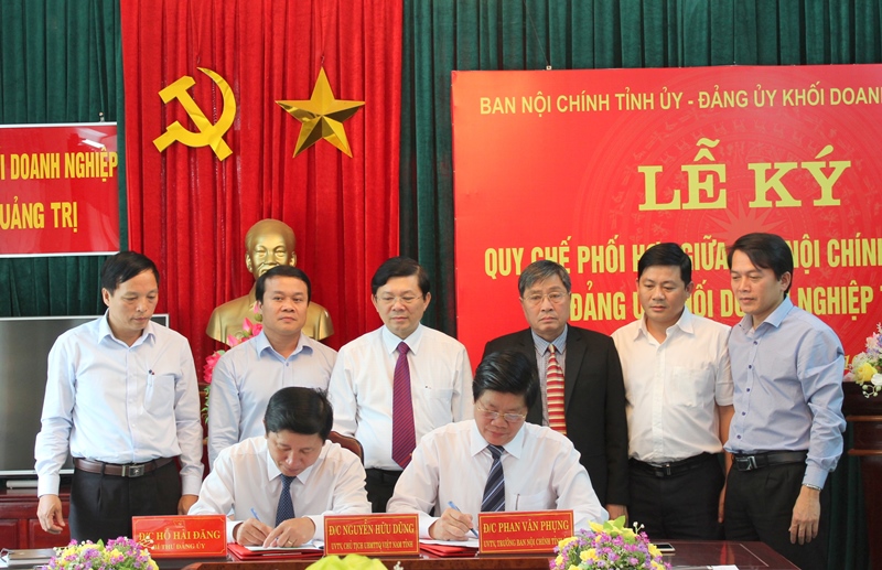 Lãnh đạo hai cơ quan ký Quy chế phối hợp