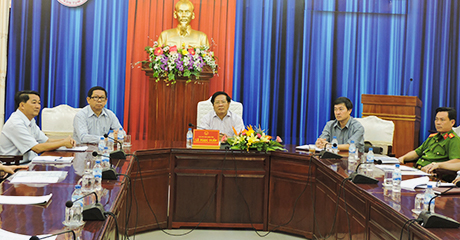 Hội nghị trực tuyến triển khai công tác phòng chống buôn lậu, gian lận thương mại và hàng giả năm 2017 điểm cầu tỉnh Kon Tum