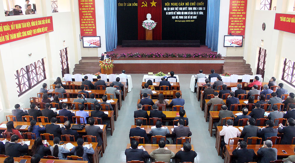 Một Hội nghị của Tỉnh ủy Lâm Đồng