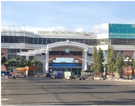 Ông Hoàng ký quyết định cho vợ thôi việc để tránh tội sau khi xảy ra tham ô tại Ban Quản Lý chợ Bà Rịa