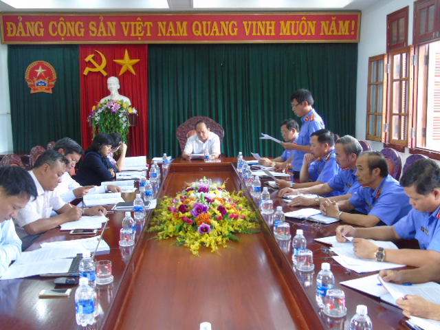 Quang cảnh buổi làm việc