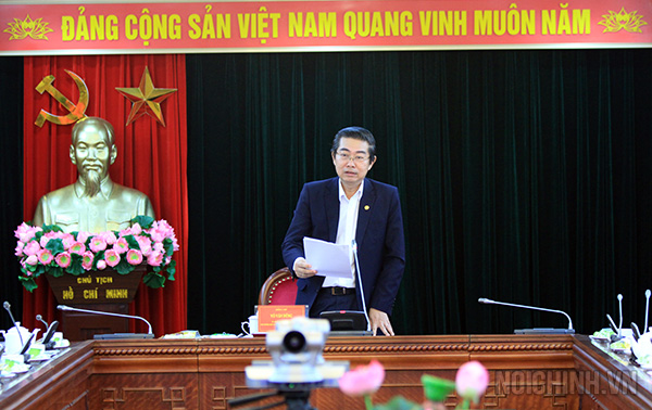 Đồng chí Võ Văn Dũng, Ủy viên Trung ương Đảng, Phó Trưởng ban Thường trực Ban Nội chính Trung ương phát biểu tại cuộc họp
