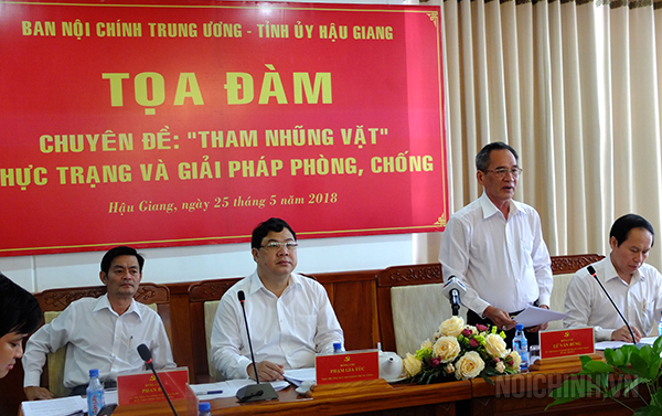 Đồng chí Lữ Văn Hùng, Ủy viên Trung ương Đảng, Bí thư Tỉnh ủy Hậu Giang phát biểu