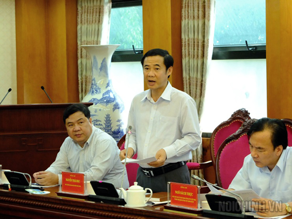 Đồng chí Nguyễn Thái Học, Phó trưởng Ban Nội chính Trung ương trình bày Dự thảo Kết hoạch của Đề án và Quyết định  phân công nhiệm vụ các thành viên Ban Chỉ đạo, Tổ Biên tập Đề án