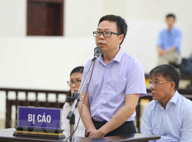 Bị cáo Nguyễn Tuấn Hùng  khai báo tại phiên tòa