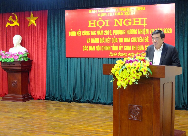 Đồng chí Nguyễn Hồng Thắng, Phó Bí thư Thường trực Tỉnh ủy Tuyên Quang pháp biểu tại Hội nghị