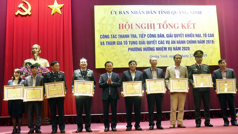 Các tập thể các địa phương có thành tích xuất sắc trong năm 2019 được tặng bằng khen của UBND tỉnh Quảng Ninh