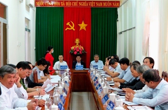 Đồng chí Huỳnh Tấn Việt, Ủy viên Trung ương Đảng, Bí thư Tỉnh ủy, Chủ tịch HĐND tỉnh Phú Yên tiếp công dân định kỳ (tháng 02/2020)
