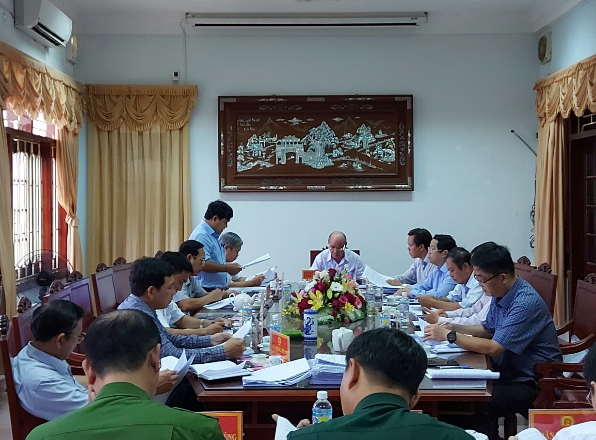 Đồng chí Sô Minh Phương, Ủy viên Ban Thường vụ, Trưởng Ban Nội chính Tỉnh ủy Bình Định chủ trì buổi làm việc với Ban Thường vụ Thị ủy An Nhơn