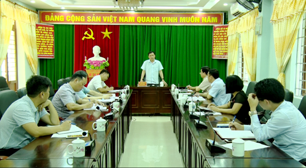 Đồng chí Trưởng Ban Nội chính Tỉnh ủy Hà Giang kiểm tra công tác chuẩn bị Đại hội điểm Đảng bộ huyện Quản Bạ