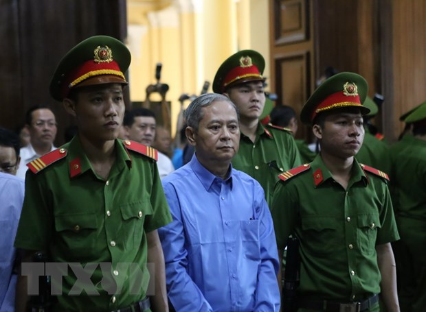 Nguyên Phó Chủ tịch Ủy ban nhân dân Thành phố Hồ Chí Minh Nguyễn Hữu Tín trong phiên tòa xét xử sơ thẩm