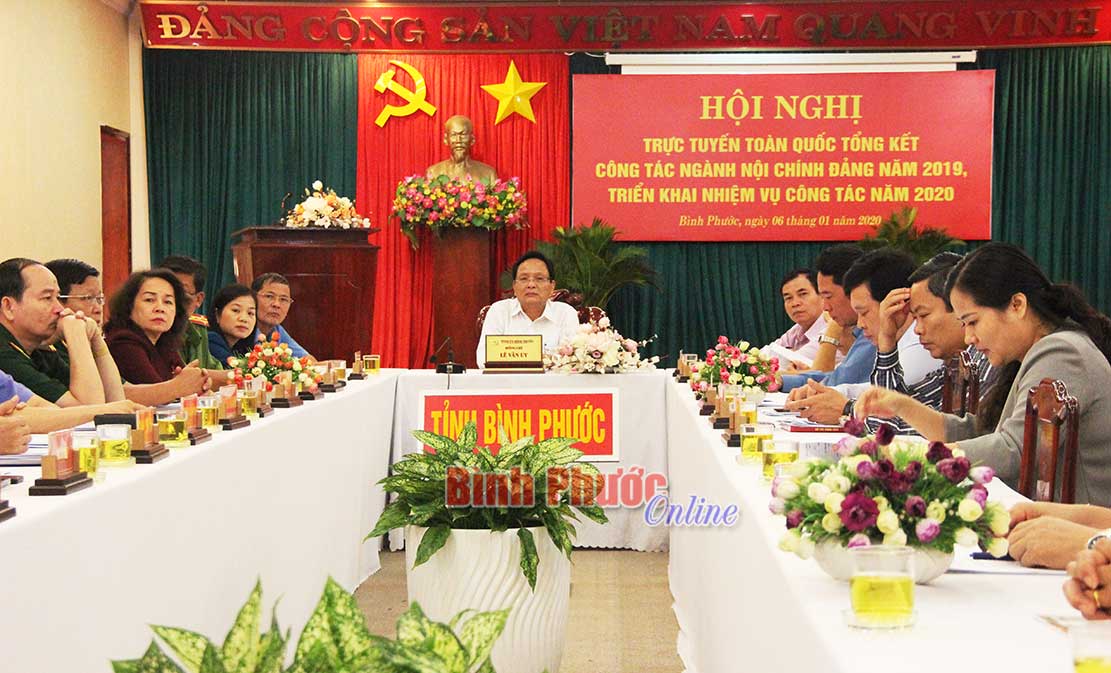 Các đại biểu tỉnh Bình Phước tham dự Hội nghị Ngành nội chính đảng toàn quốc 