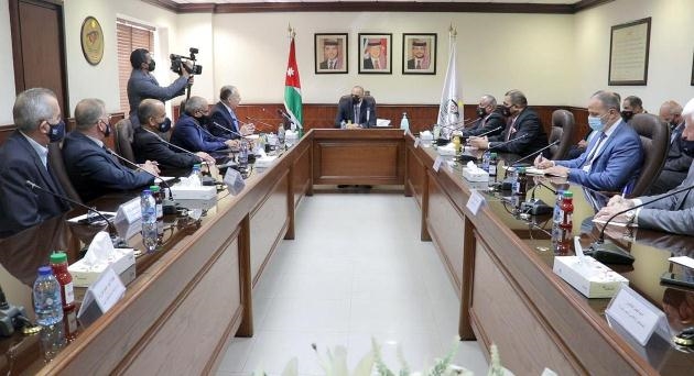 Thủ tướng Jordan chống lại mọi hình thức tham nhũng và bảo vệ công quỹ