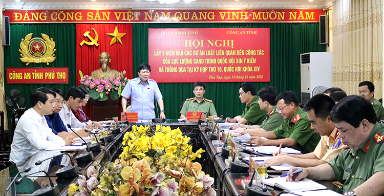 Đoàn Đại biểu Quốc hội tỉnh Phú Thọ làm việc với Công an tỉnh lấy ý kiến tham gia vào các dự án luật
