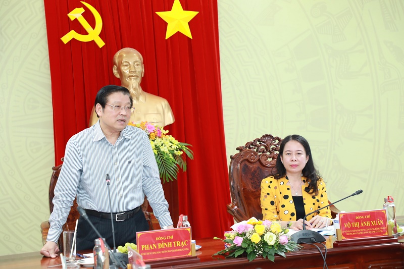 Đồng chí Phan Đình Trạc, Bí thư Trung ương Đảng, Trưởng Ban Nội chính Trung ương phát biểu tại buổi làm việc