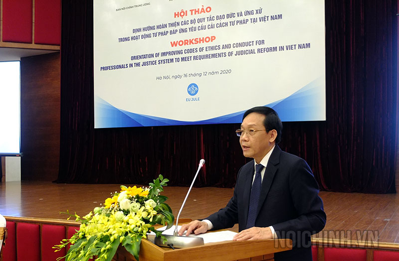 Đồng chí Nguyễn Thanh Hải, Phó Trưởng Ban Nội chính Trung ương, phát biểu tại Hội thảo 
