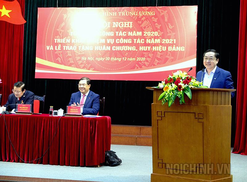Đồng chí Nguyễn Khắc Minh, quyền Vụ trưởng  Vụ Theo dõi công tác phòng, chống tham nhũng 