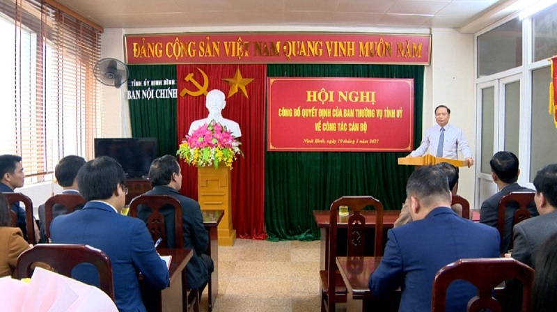 Đồng chí Trần Hồng Quảng, Phó Bí thư Thường trực Tỉnh ủy phát biểu tại Hội nghị