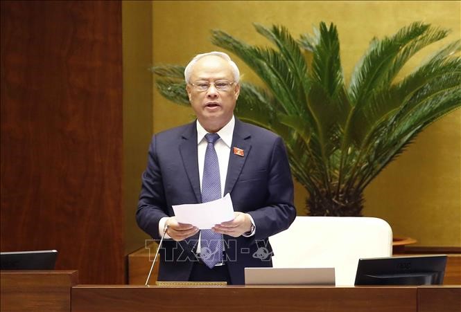 Phó Chủ tịch Quốc hội Uông Chu Lưu điều hành phiên họp. Ảnh: Doãn Tấn/TTXVN