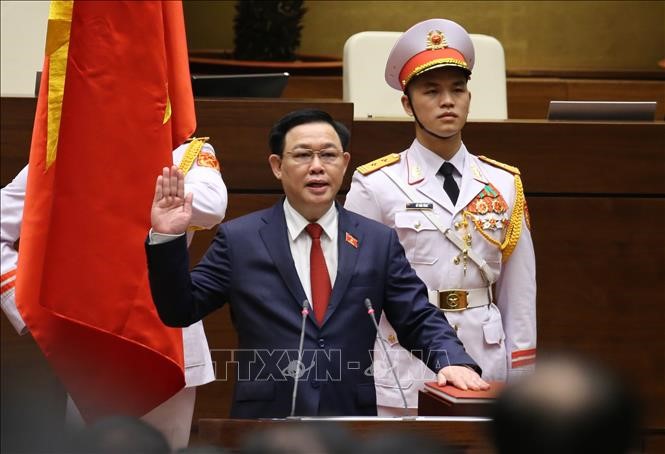 Chủ tịch Quốc hội Vương Đình Huệ tuyên thệ nhậm chức. Ảnh: Dương Giang/TTXVN 