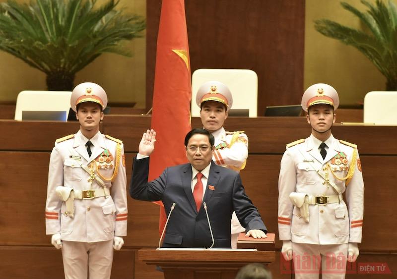Đồng chí Phạm Minh Chính tuyên thệ nhậm chức Thủ tướng Chính phủ, chiều 5-4 (Ảnh: TRẦN HẢI)