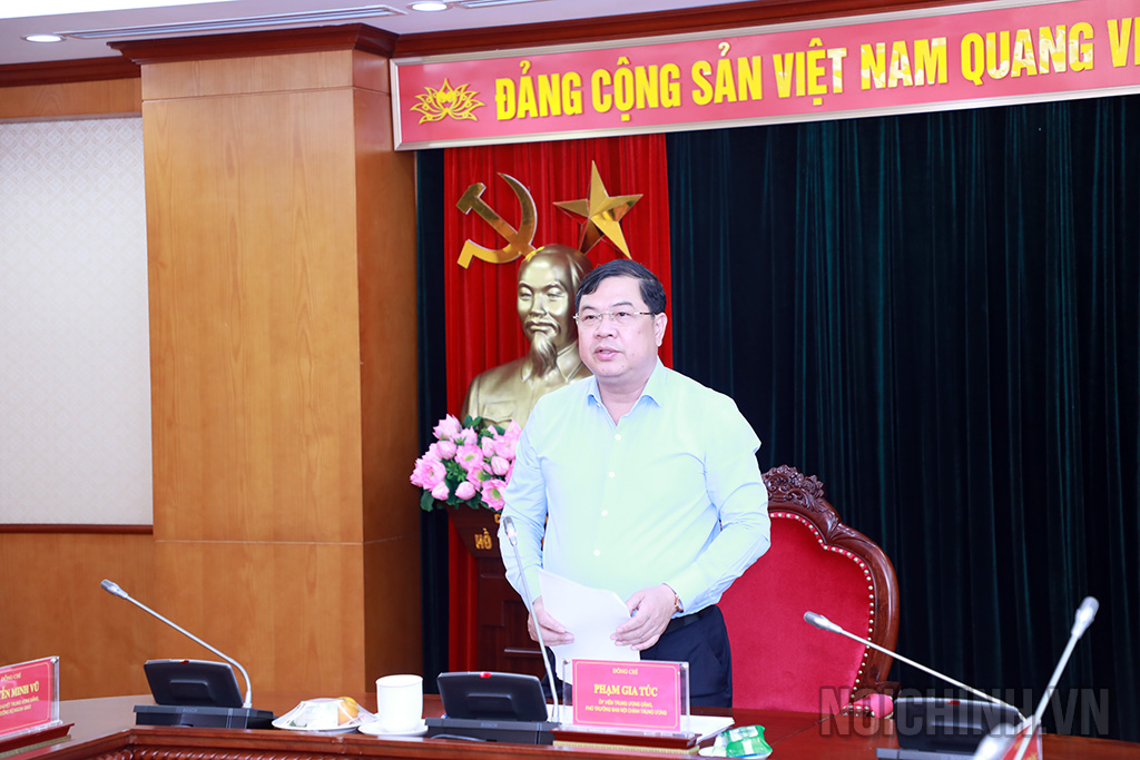 Đồng chí Phạm Gia Túc, Ủy viên Trung ương Đảng, Phó trưởng Ban Nội chính Trung ương phát biểu kết luận Hội nghị