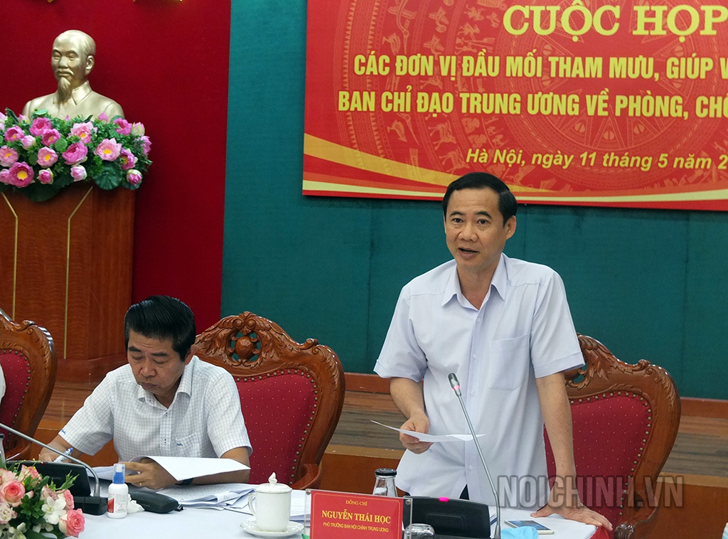 Đồng chí Nguyễn Thái Học, Phó trưởng Ban Nội chính Trung ương phát biểu tại Cuộc họp