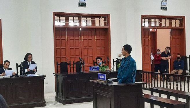 TAND tỉnh Ninh Bình xét xử sơ thẩm và tuyên phạt bị cáo Phạm Văn Hưng, nguyên Chủ tịch Hội Nông dân phường Ninh Sơn, TP Ninh Bình, 22 năm tù giam về các tội 