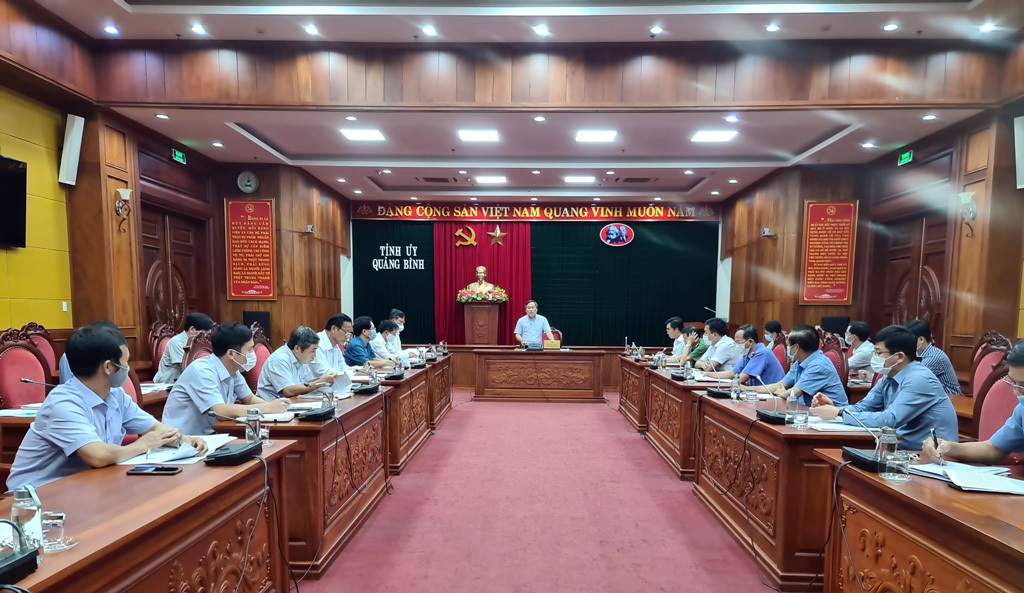 Đồng chí Vũ Đại Thắng, Ủy viên Trung ương Đảng, Bí thư Tỉnh ủy, Trưởng Ban Chỉ đạo CCTP tỉnh Quảng Bình phát biểu kết luận Hội nghị