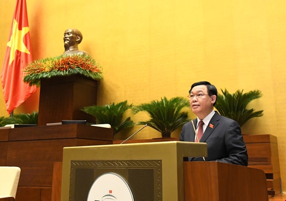 Đồng chí Vương Đình Huệ, Ủy viên Bộ Chính trị, Chủ tịch Quốc hội phát biểu khai mạc Kỳ họp