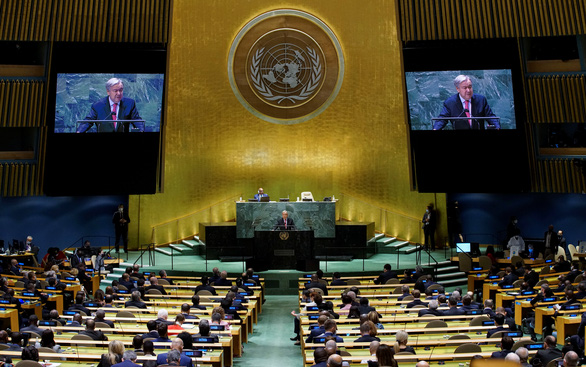 Phiên thảo luận chung cấp cao Khóa họp thứ 76 Đại hội đồng Liên hợp quốc đã khai mạc với chủ đề “Cùng vững tin và tự cường - Hướng tới phục hồi sau Covid-19, tái thiết bền vững, bảo vệ hành tinh, thúc đẩy quyền con người và cải tổ Liên hợp quốc”