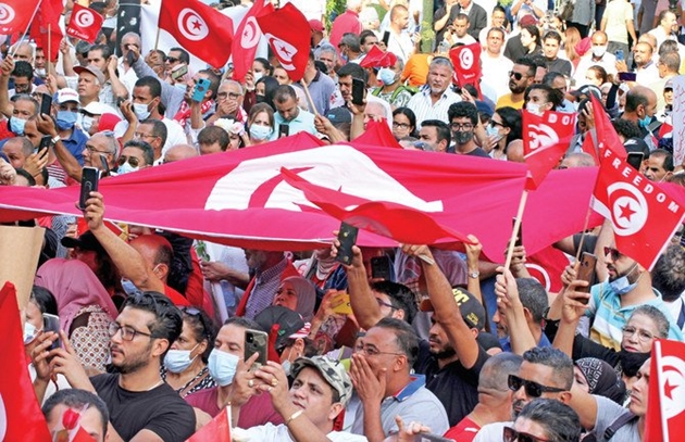 Hàng nghìn người đã xuống đường ở Tunisia để bày tỏ sự ủng hộ những nỗ lực của Tổng thống Kais Saied