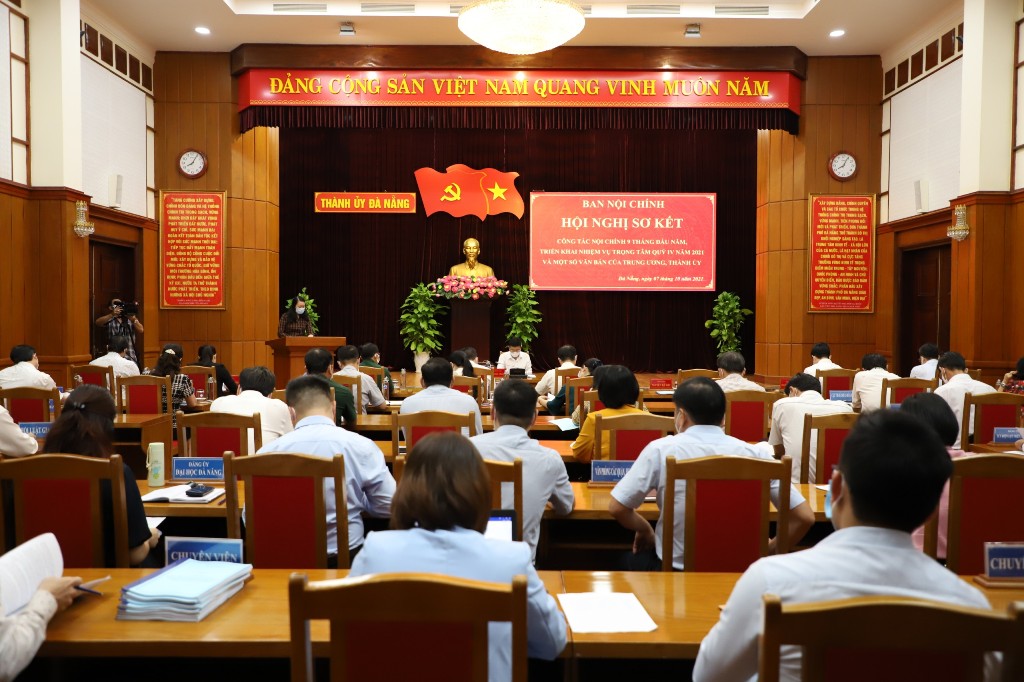 Quang cảnh Hội nghị sơ kết công tác nội chính 9 tháng và triển khai nhiệm vụ trọng tâm 3 tháng cuối năm 2021 của Thành ủy Đà Nẵng