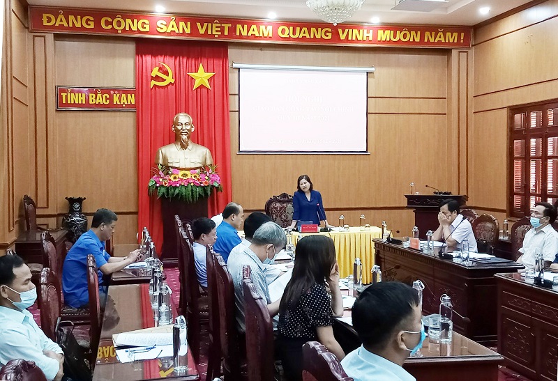 Đồng chí Phương Thị Thanh, Phó Bí thư Thường trực Tỉnh ủy, Trưởng Ban Chỉ đạo Cải cách tư pháp tỉnh chủ trì Hội nghị