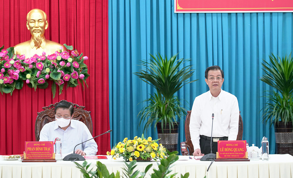 Đồng chí Lê Hồng Quang, Ủy viên Trung ương Đảng, Bí thư Tỉnh ủy An Giang phát biểu tại buổi làm việc