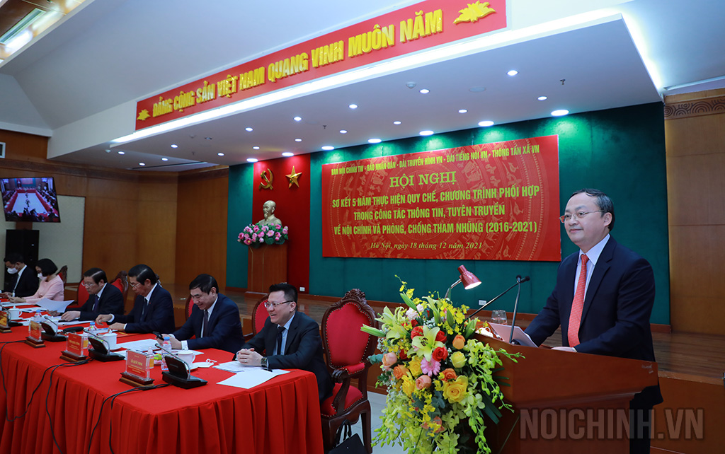 Đồng chí Đỗ Tiến Sỹ, Ủy viên Trung ương Đảng, Tổng Giám đốc Đài Tiếng nói Việt Nam phát biểu khai mạc Hội nghị